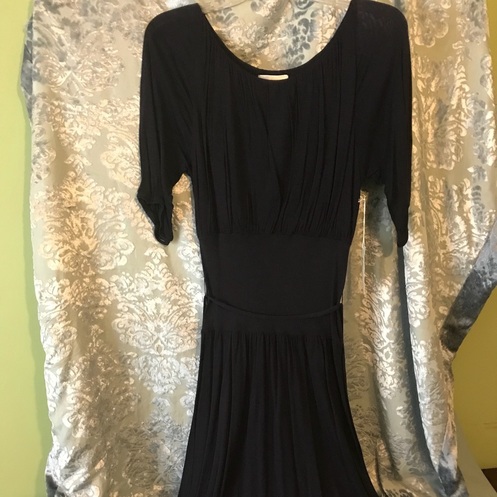 A knee long dress navy blue... brand new